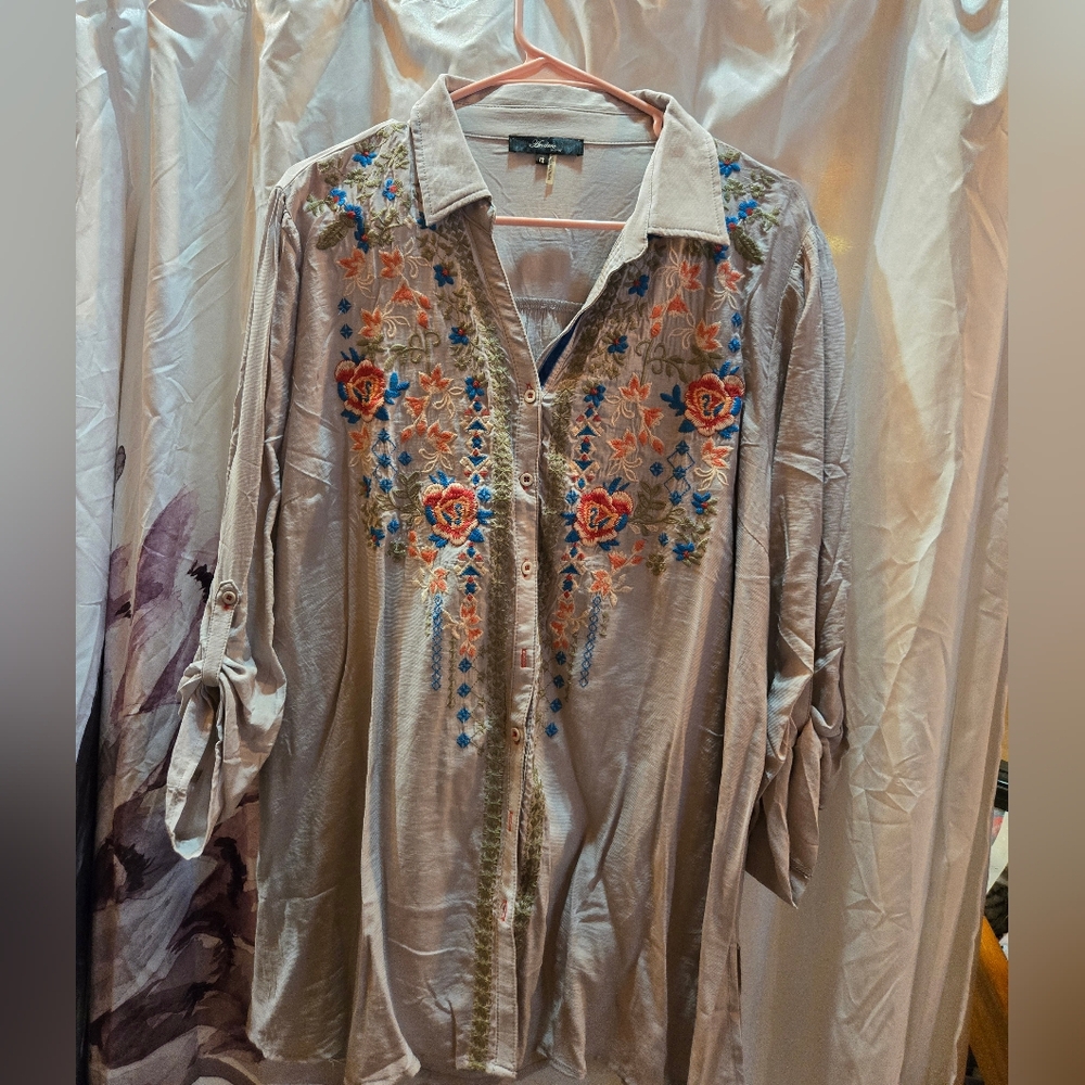 Andree By Unit Light Grey Button Up Embroidered B… - image 1